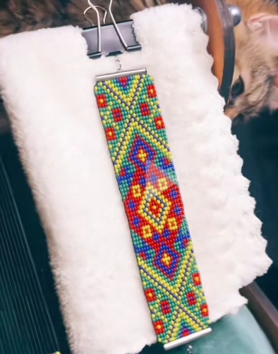 Браслети з бісеру, гердани, чокери