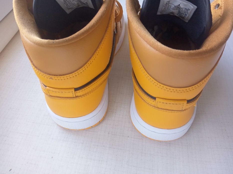 Buty Nike Jordan 1 r 37.5