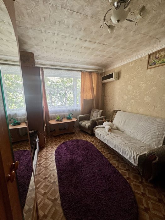 Продам 2х кімнатну квартиру.3й поверх