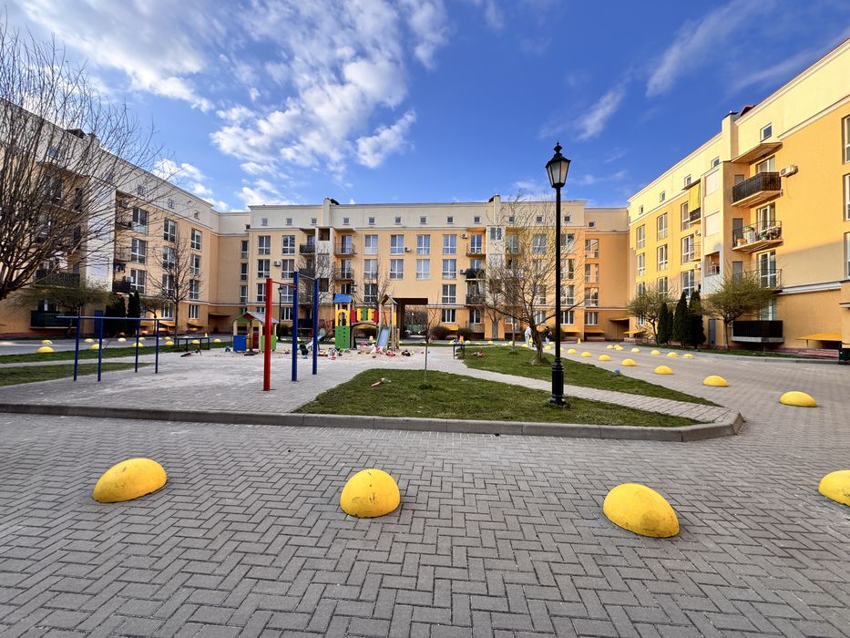 ЖК Солнцтаун, 3к квартира площею 78 кв.м. 2 паркомісця