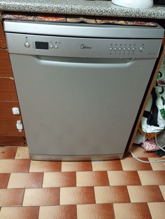 Máquina de Lavar Loiça Midea – Cinza / Inox