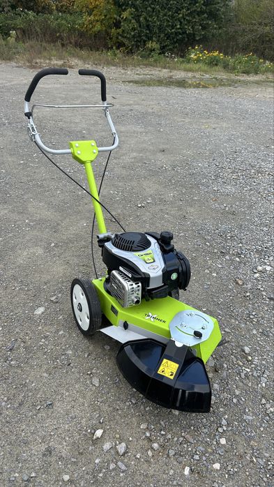 Podkaszarka kolowa spalinowa kosiarka zylkowa