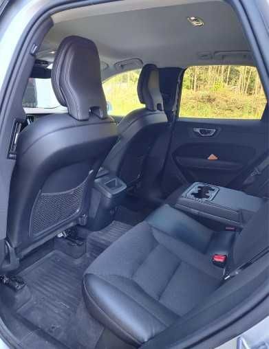 Продам Volvo XC60  2023 року