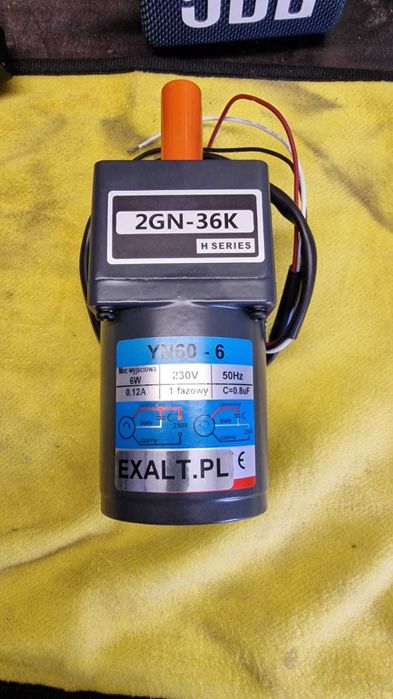 Motoreduktor 33 obr/min 13kg.cm, 0,12A/230V AC