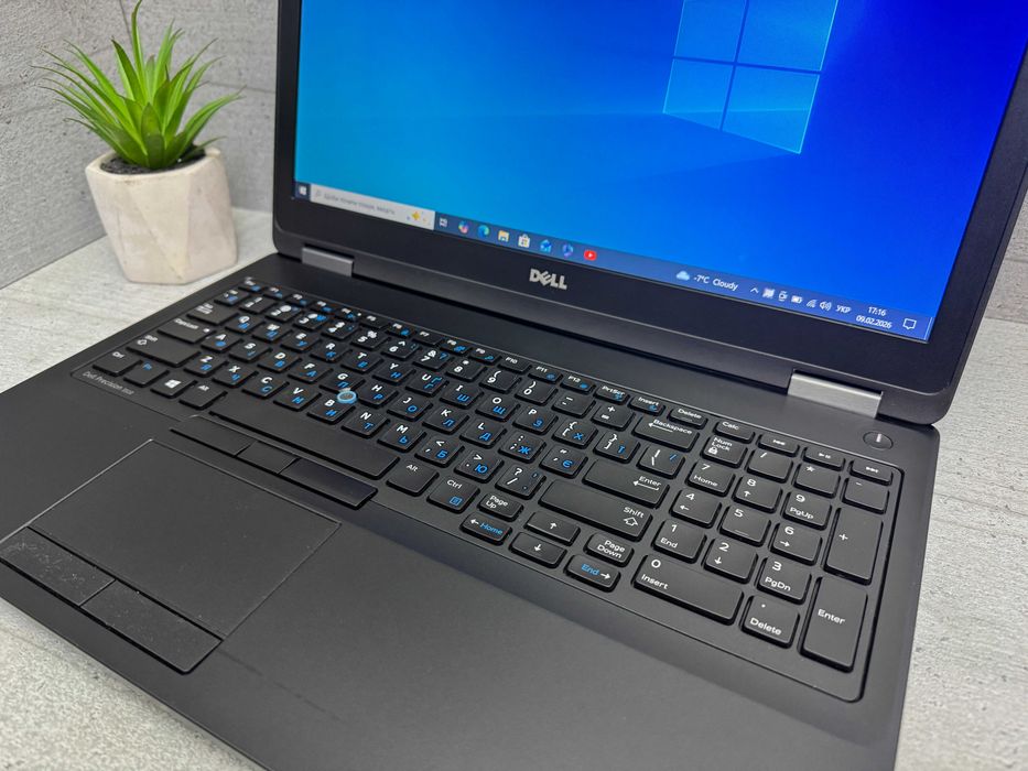 Стильний ноутбук Dell Precision 3510/i7-6700HQ/15.6” HD/250gb ssd