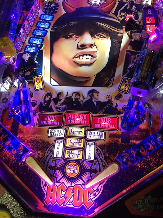 Acdc flipper pinball