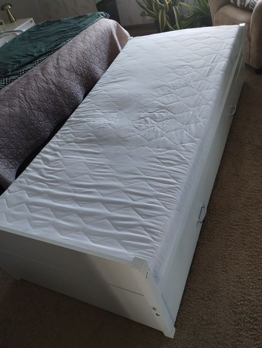 Łóżko młodzieżowe 90 x 200