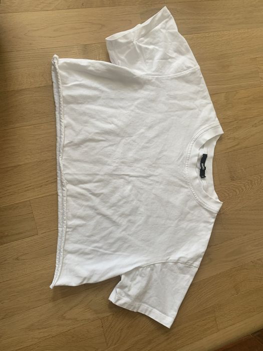 Bluzka w stylu crop top