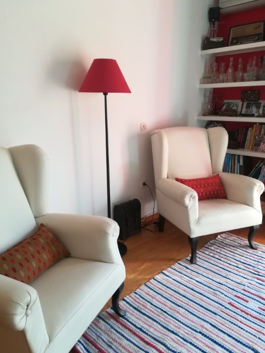 Cadeirão de orelhas