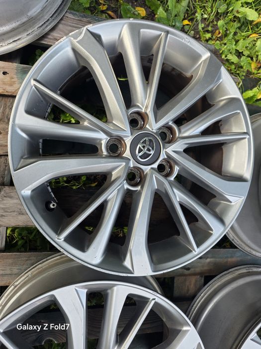 Alufelgi 17 Toyota Prius+ Avensis Corolla Auris Sienna 5x114,3 ET45