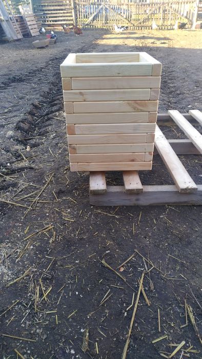 donica ogrodowa drewniana