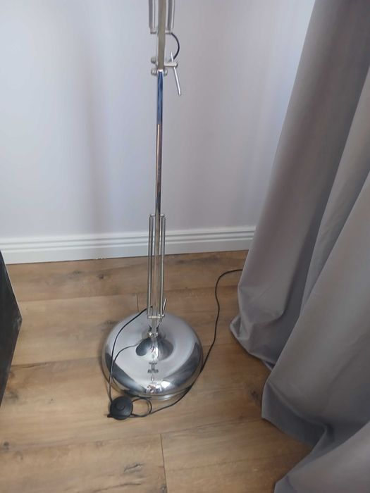 Lampa stojąca srebrna
