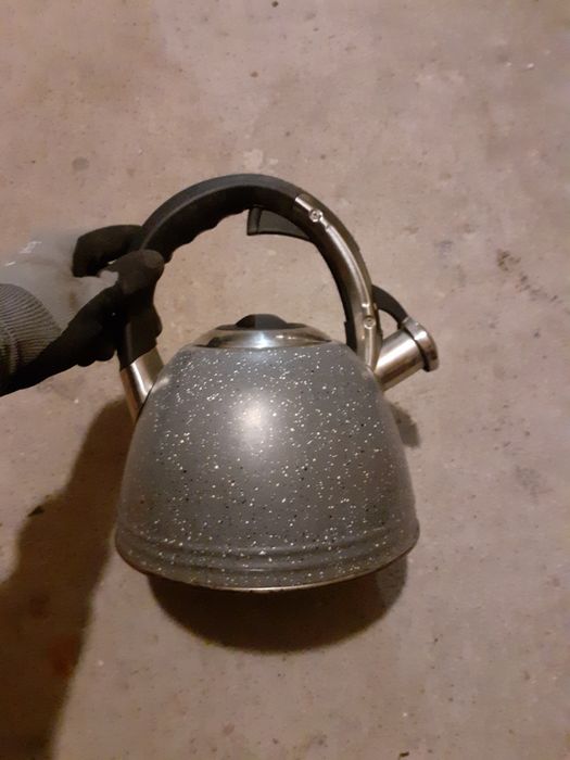 Czajnik 2,5 l mało używany
