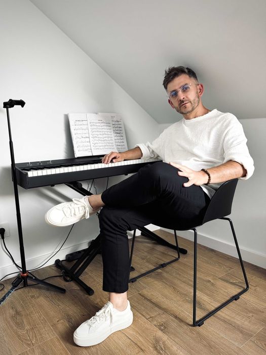 Lekcje gry na pianinie/instrumentach klawiszowych.