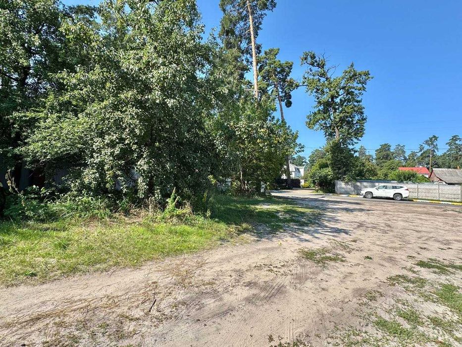 Продаж ділянки одразу біля академії спорту в Бучі! 3фасади