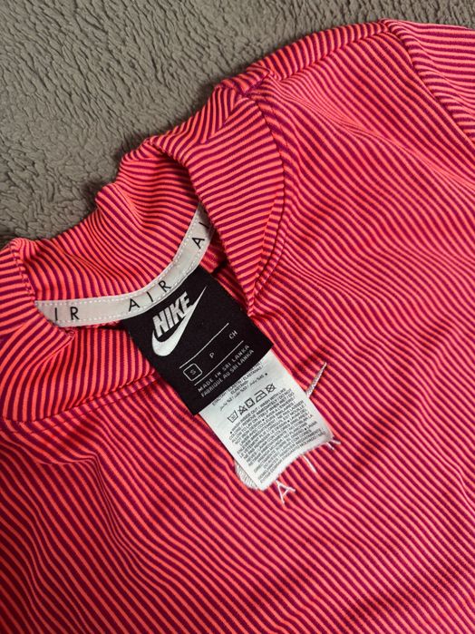 Жіночий лонг Nike