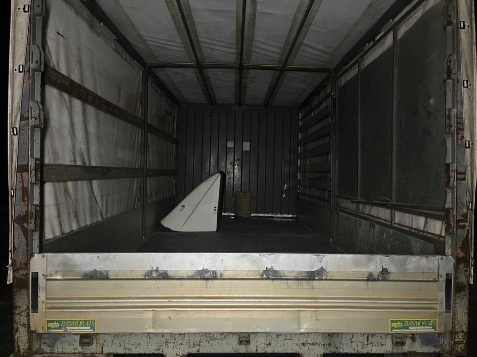 Caixa de carga - Carroçaria Mitsubishi Canter 659 taipais em alumínio