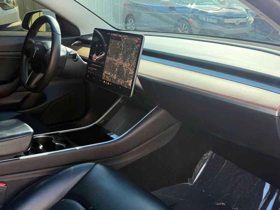 Tesla Model 3 Performance      2020