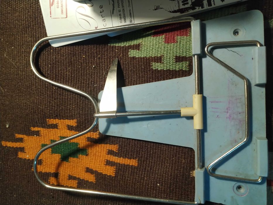 підставки для книг + дирокол