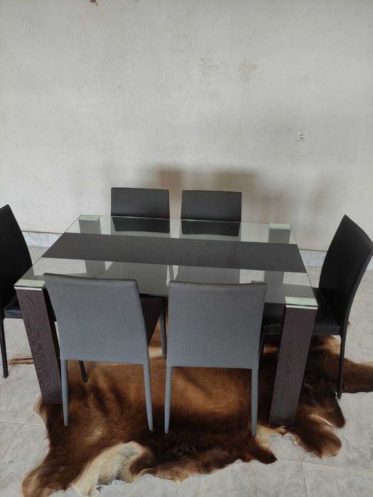 Mesa de Jantar + 6 cadeiras