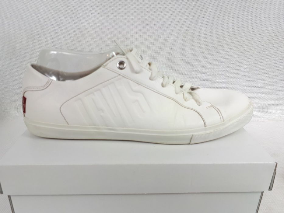 Sneakersy białe LEVIS trampki tenisówki 42