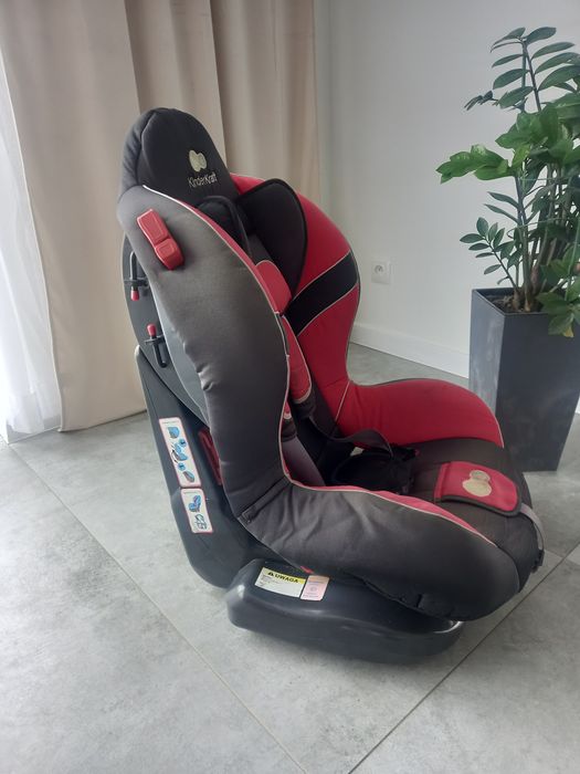 Fotelik samochodowy Kinderkraft 9-25 kg