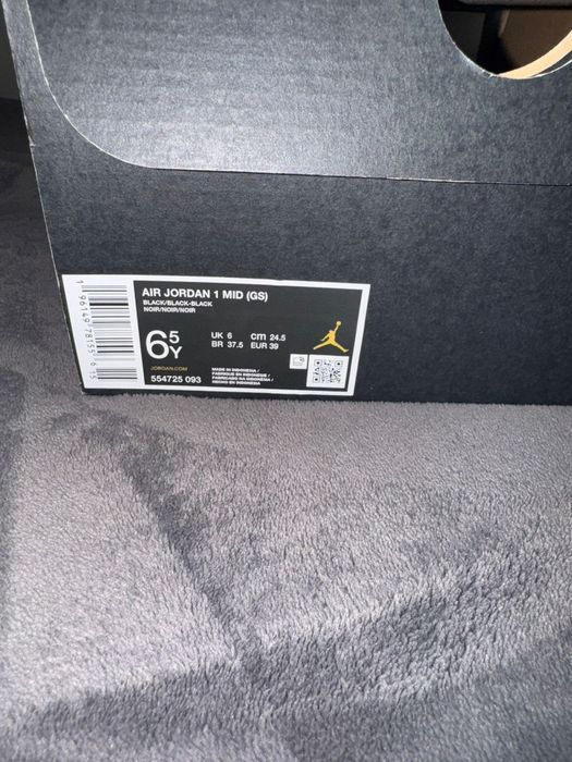Air Jordan 1 Mid Preto