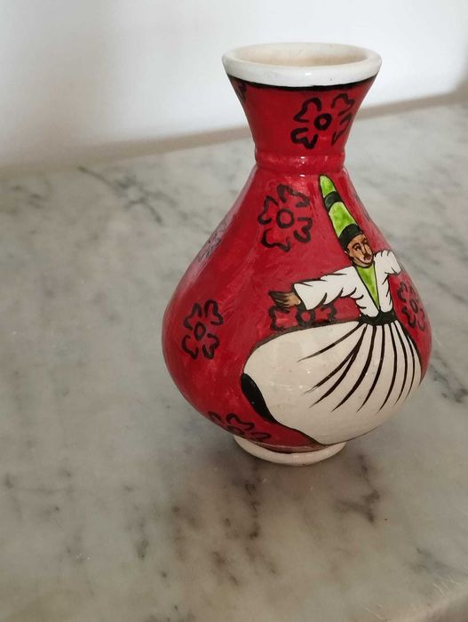 Peça Feita à Mão - Dervixe Giratório