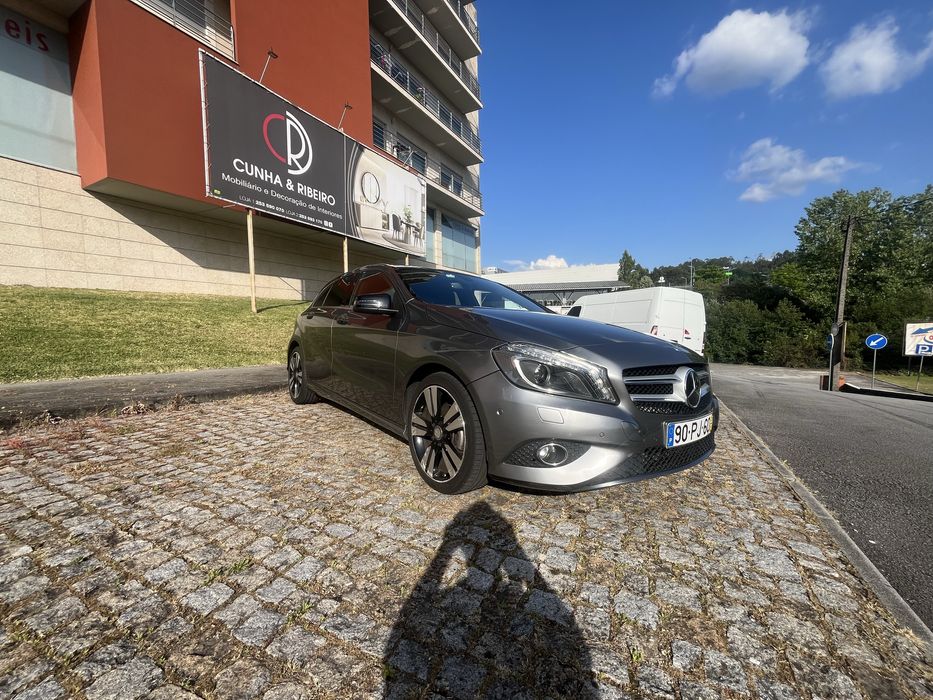 Mercedes A180d Sport Automático
