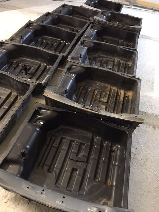 Дно запаски корито ниша запасного колеса Passat B6 B7 CC