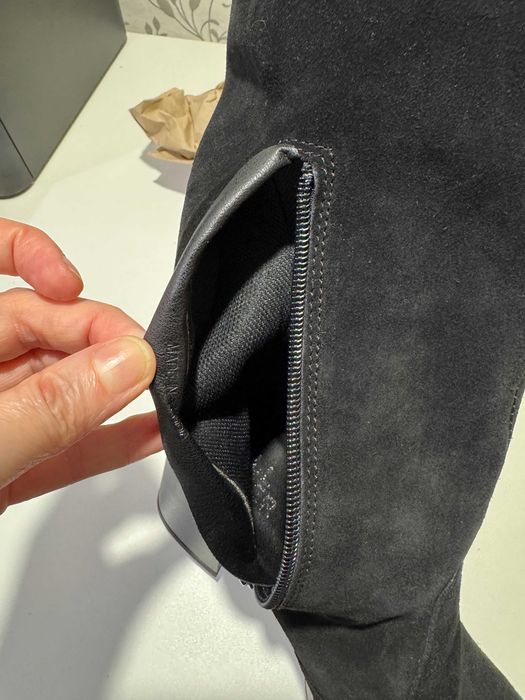 Чоботи жіночі замшеві BullBoxer, 40р