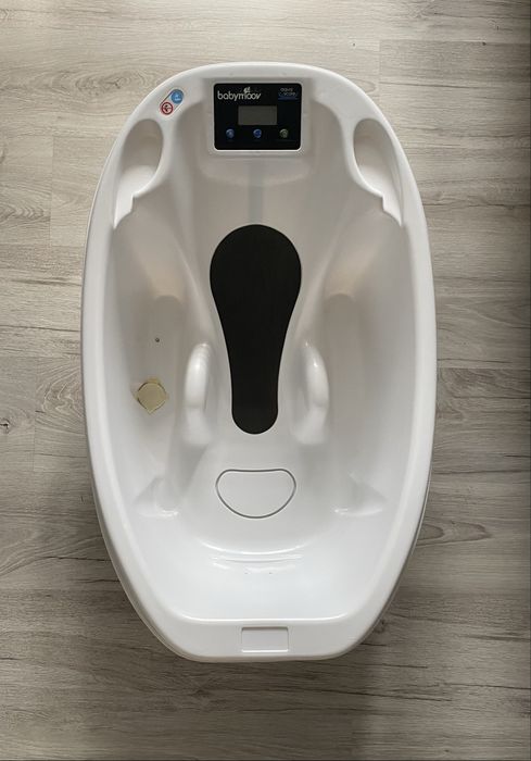 Wanna Wanienka Aqua Scale z wagą i termometrem BabyMoov