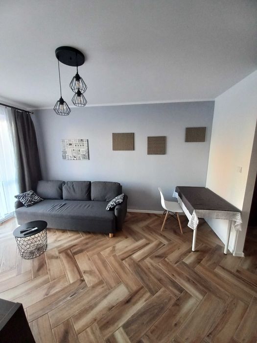 Wynajme 2pokoje ul Pileckiego30 z garazem wolne od5.10