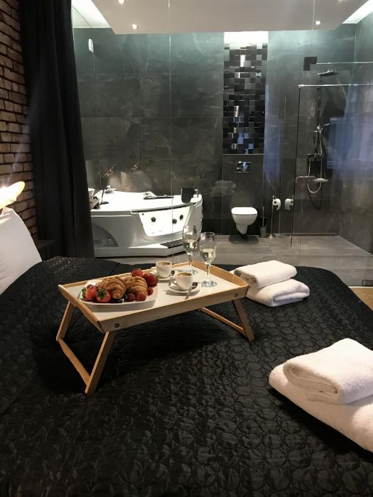 Apartment studio z jacuzzi w pokoju Z3 PROMOCJA w tygodniu!
