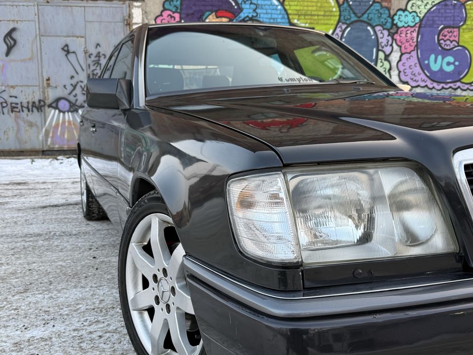 Mercedes-Benz E-Class W124 1994