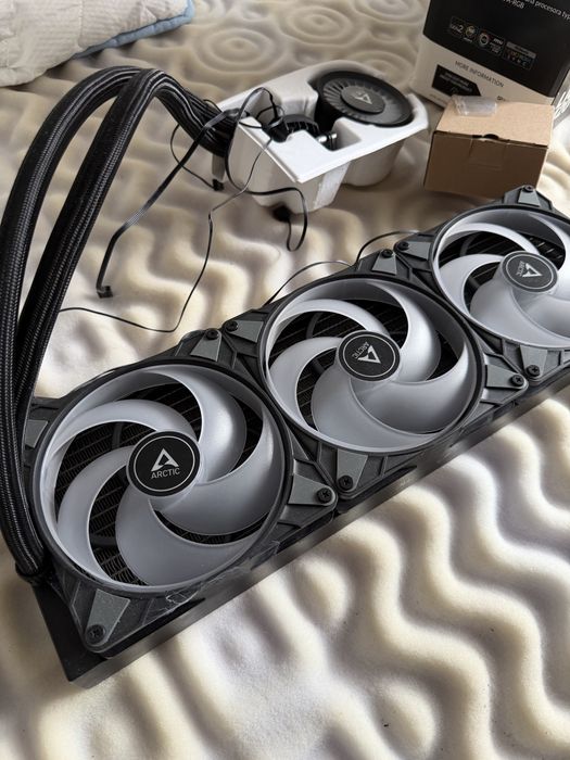 Arctic cooling liquid freezer iii 420 rgb