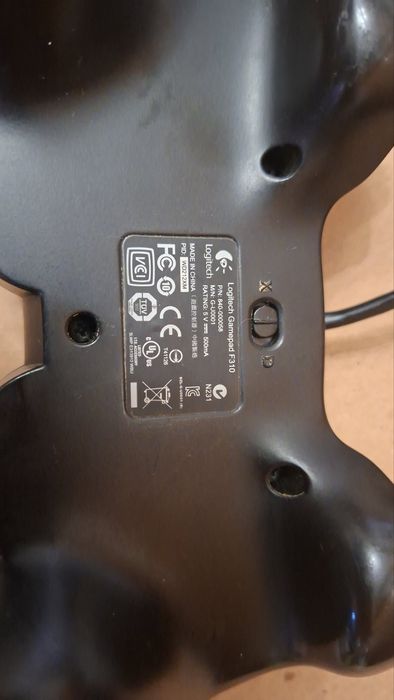 Джойстик   Logitech F310