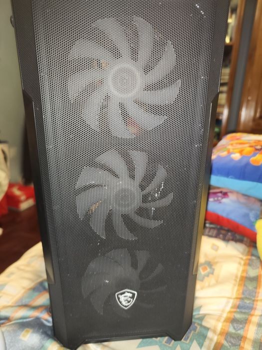 Caixa de PC gamer476769306395944963