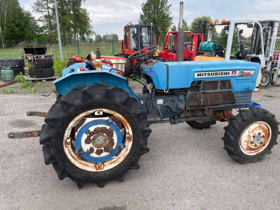 Mini traktor Mitsubishi D 2600