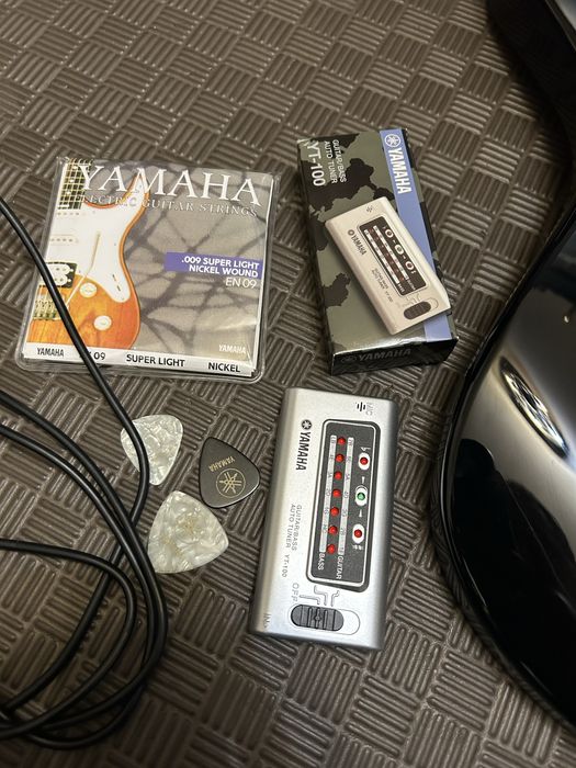 Електрогітара Yamaha