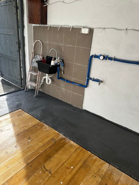 murowany garaż z kanalem