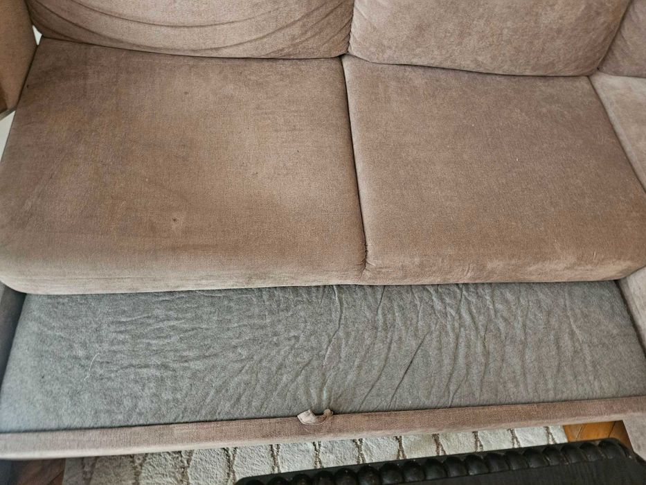 Komplet do salonu: narożnik AGATA 4×3 m + stół + dywan