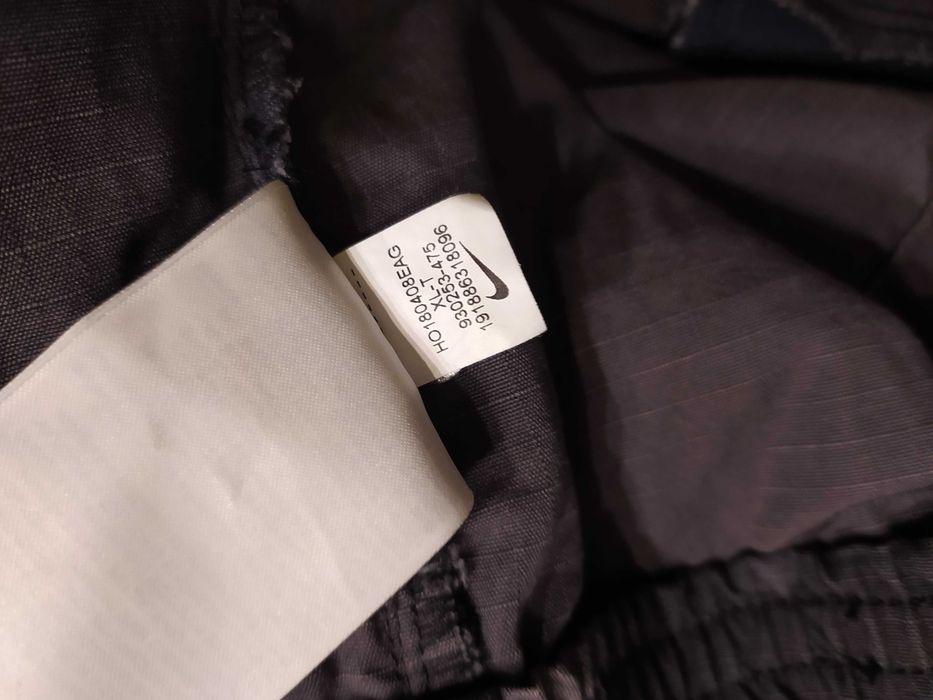 Spodnie Nike rozmiar XL nowe z metką stan idealny