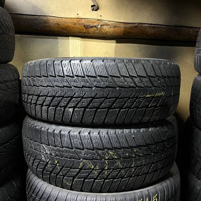 Пара зимової гуми 195/60/15 Nexen