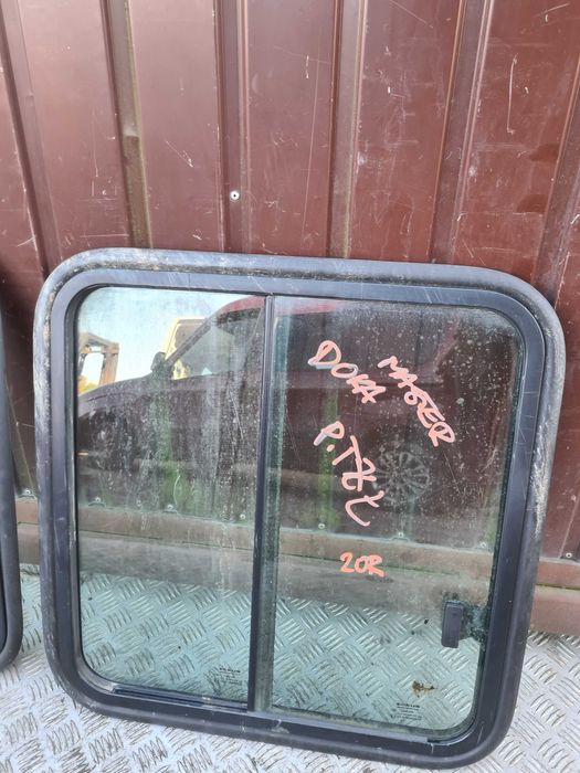 Renault Master IV 2.3 doka szyba drzwi bocznych otwierana dubel 20r