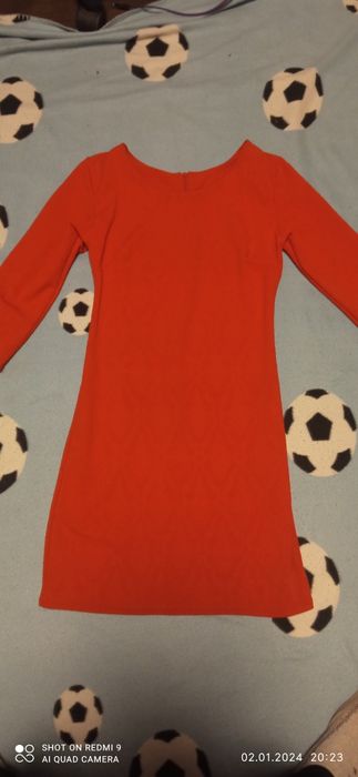 Продам червоне плаття
