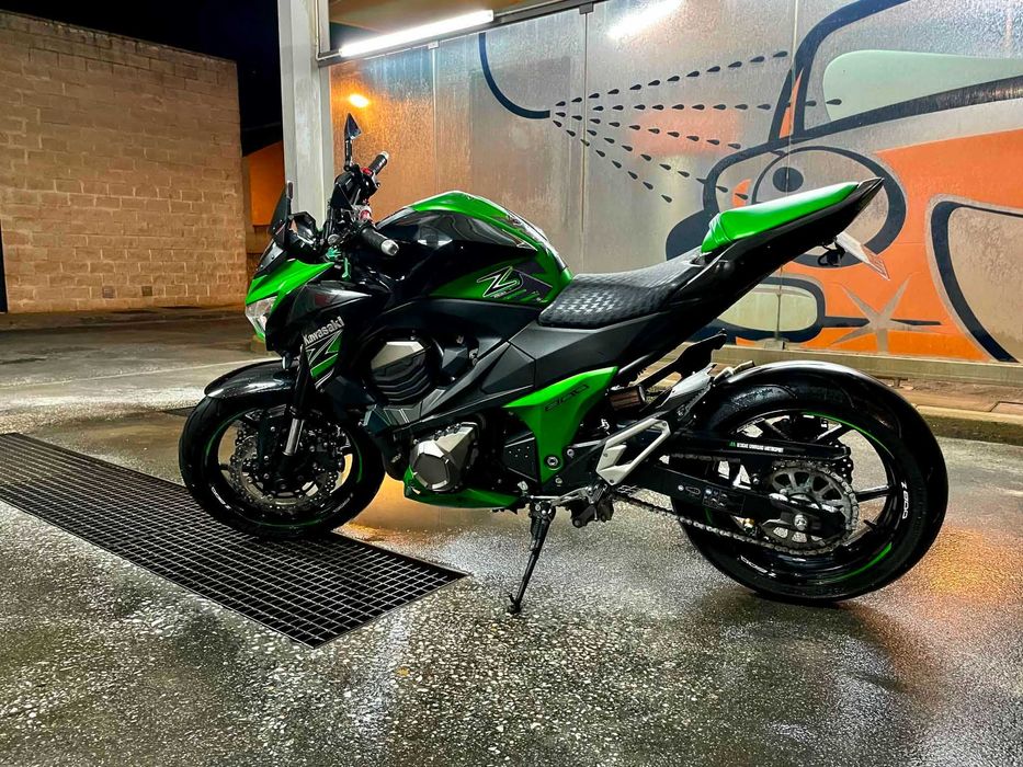 Mota Kawasaki 800 cilindradas excelente estado de conservação