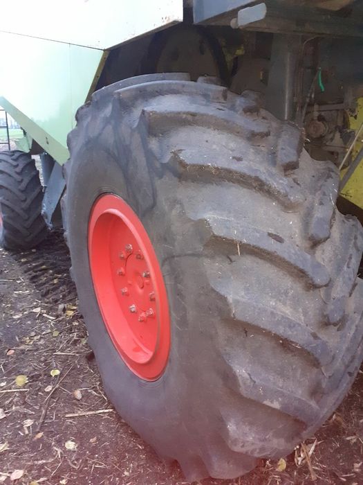 Продам Комбайн   Claas lexion 480