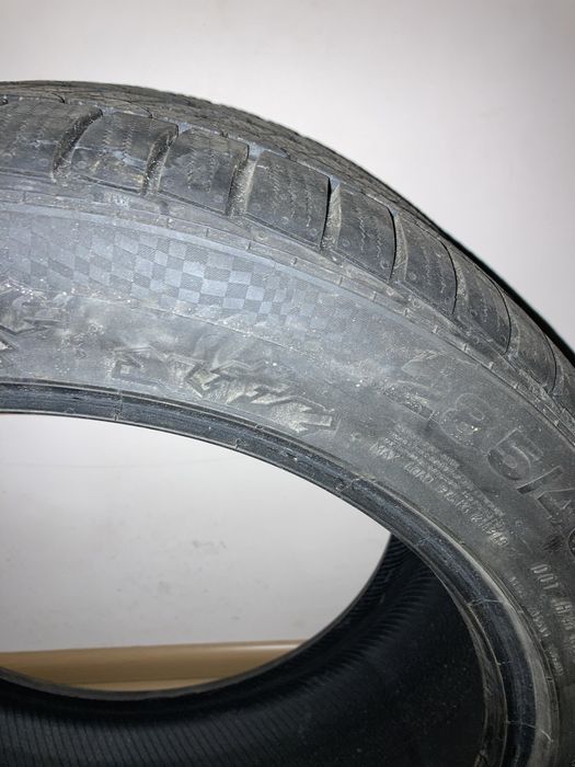 Продам гума Continental 285/40 R19