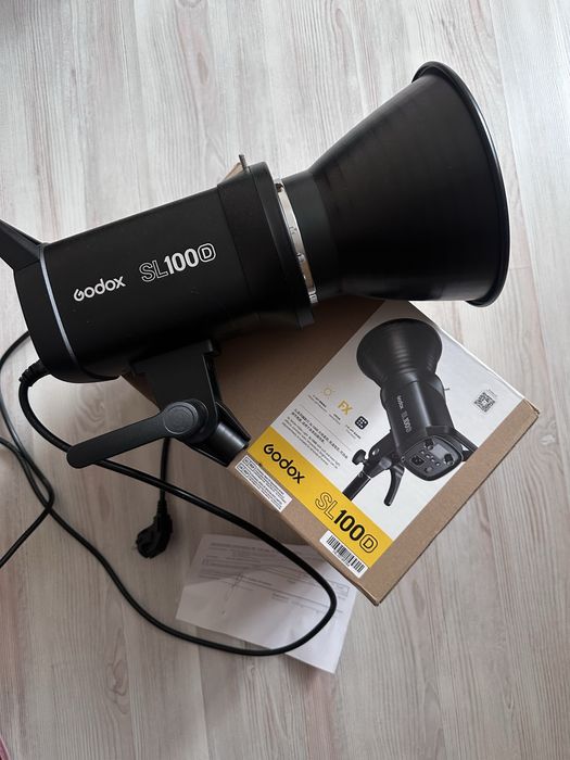 Постійне LED світло Godox SL100D